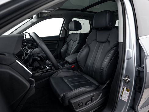 Certified 2023 Audi Q5 2.0T Premium Plus w/ Premium Plus Package AWD/4WD image 16