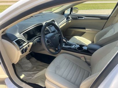 Used 2016 Ford Fusion SE