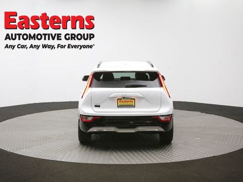 Used 2023 Kia Niro Wind w/ Wind Preserve Package image 34