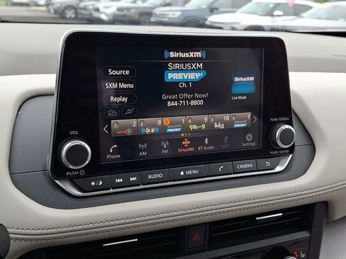 Used 2024 Nissan Rogue SV w/ SV Premium Package FWD image 22