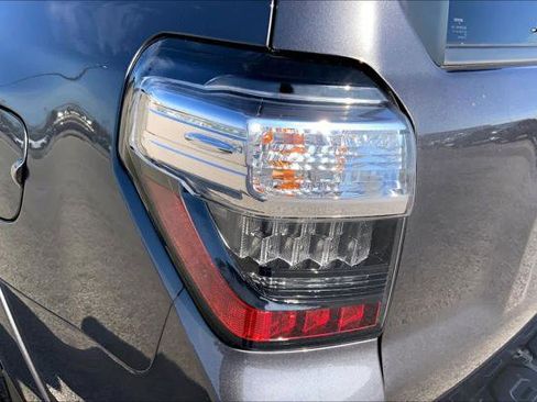 Certified 2022 Toyota 4Runner SR5 Premium image 27
