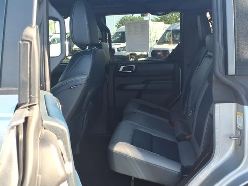 Certified 2024 Ford Bronco Outer Banks w/ Sasquatch Package AWD/4WD image 17