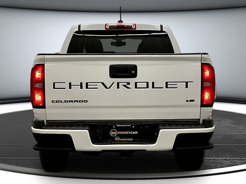 Used 2022 Chevrolet Colorado LT w/ Trail Boss Package AWD/4WD image 5