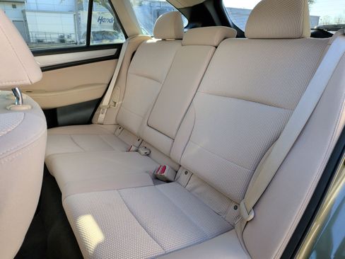 Used 2018 Subaru Outback 2.5i Premium image 31