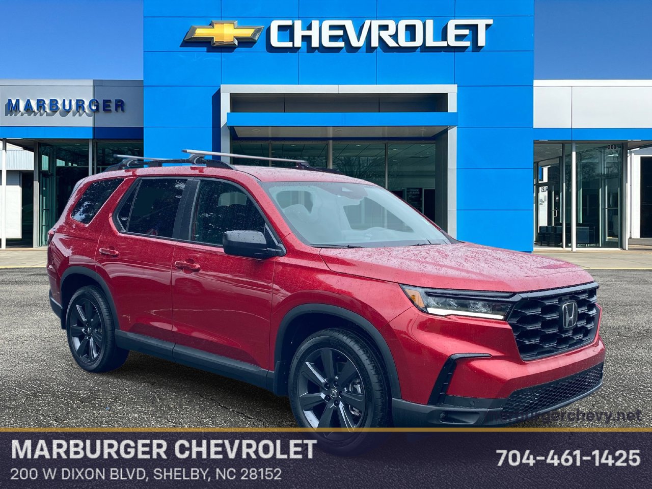 Used 2025 Honda Pilot Sport image 1
