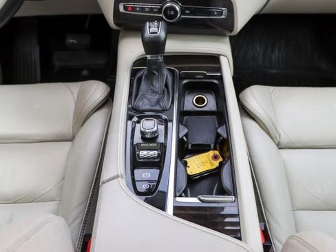 Used 2018 Volvo XC90 T6 Momentum w/ Convenience Package image 32