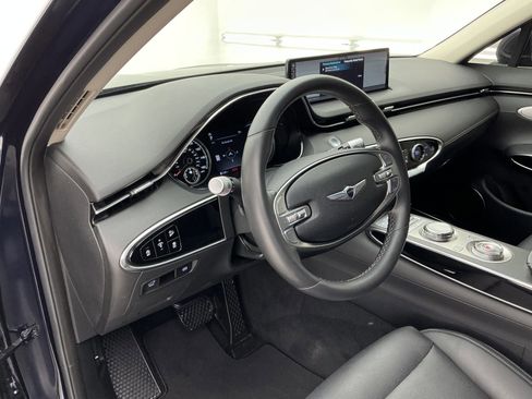 Used 2025 Genesis GV70 2.5T image 13