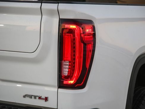 Used 2019 GMC Sierra 1500 AT4 w/ AT4 Premium Package image 10
