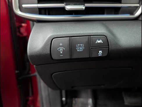 Used 2023 Hyundai Elantra Limited w/ Cargo Package image 14