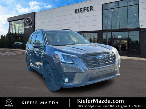 Used 2023 Subaru Forester Premium AWD/4WD image 1