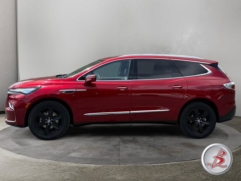 Used 2023 Buick Enclave Essence w/ Experience Buick Package AWD/4WD image 4