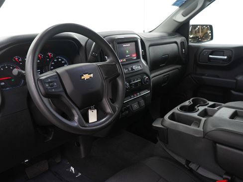 Used 2020 Chevrolet Silverado 1500 Custom w/ Custom Value Package image 22