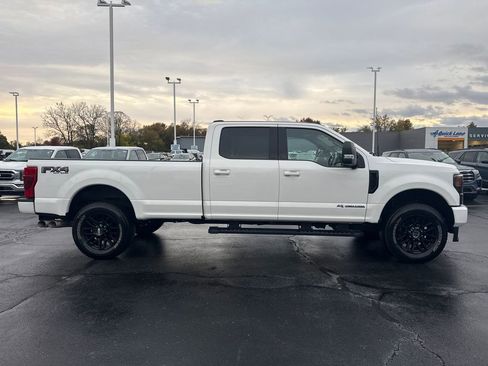 Used 2022 Ford F350 Lariat w/ Black Appearance Package image 6