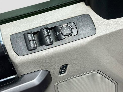 Used 2019 Ford F250 XLT w/ XLT Value Package image 23