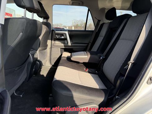 Used 2024 Toyota 4Runner SR5 AWD/4WD image 15