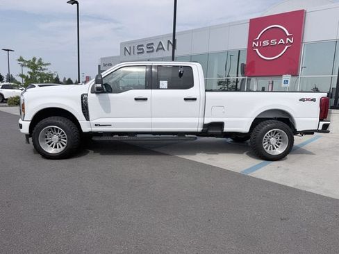 Used 2024 Ford F350 XLT AWD/4WD image 2