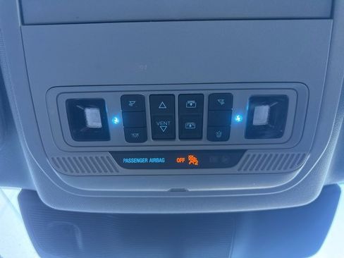 Used 2023 Ford Explorer Limited w/ Limited Technology Package image 17