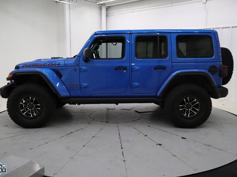 Used 2025 Jeep Wrangler Unlimited Rubicon image 9