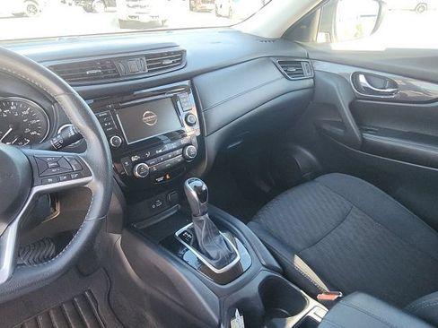 Used 2019 Nissan Rogue SV AWD/4WD image 27