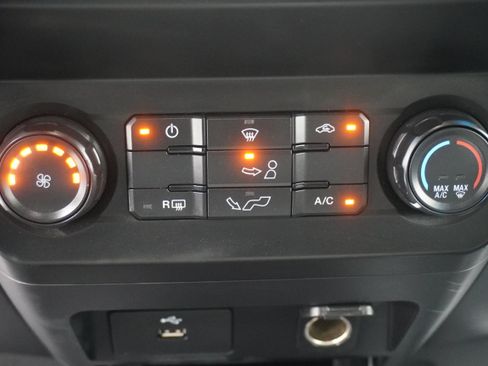 Used 2017 Ford F150 XL w/ XL Power Equipment Group AWD/4WD image 19