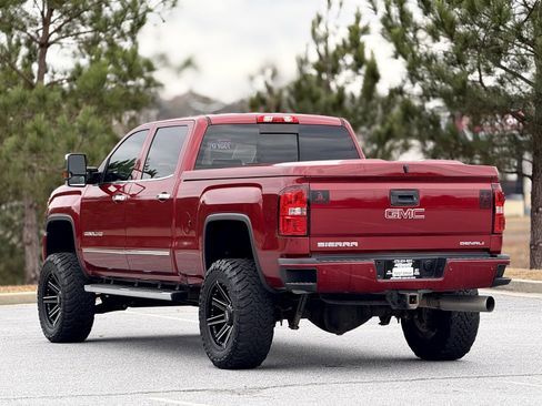 Used 2019 GMC Sierra 3500 Denali w/ Duramax Plus Package image 9