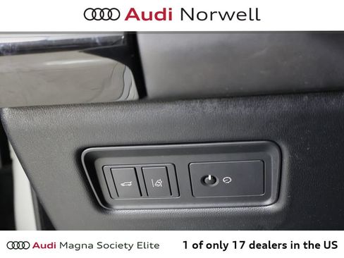Used 2017 Land Rover Range Rover HSE AWD/4WD image 26