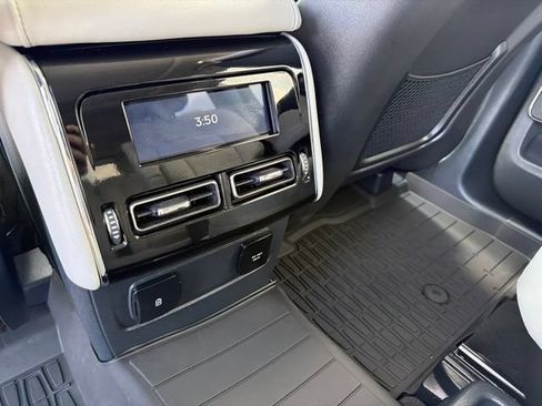 Used 2025 Lincoln Aviator AWD w/ Jet Appearance Package image 22