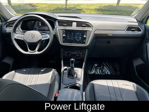 Certified 2023 Volkswagen Tiguan SE FWD image 10
