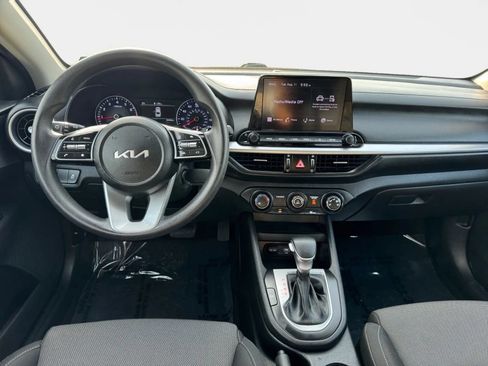 Used 2023 Kia Forte LXS w/ LXS Technology Package FWD image 12