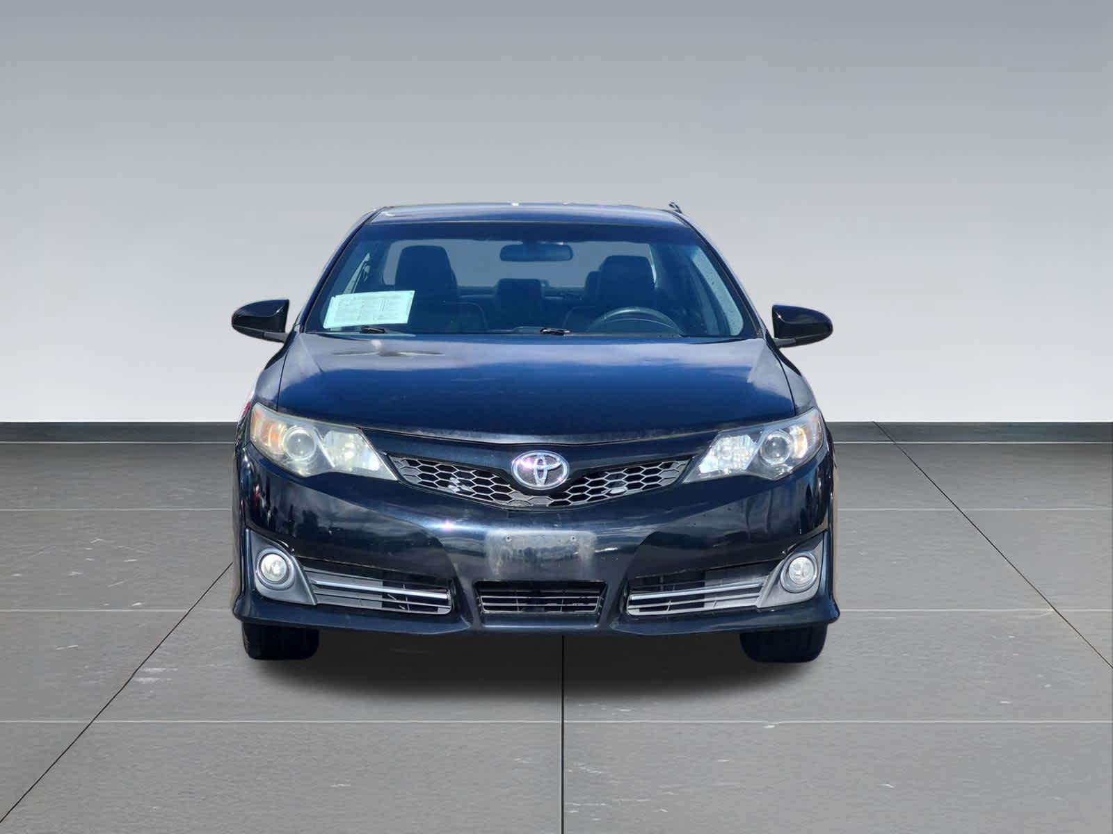 Used 2012 Toyota Camry SE FWD image 9