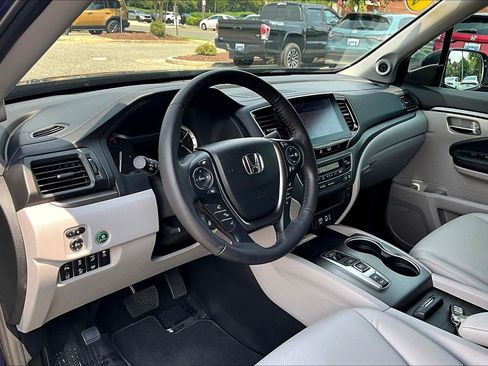 Used 2023 Honda Ridgeline RTL-E image 13