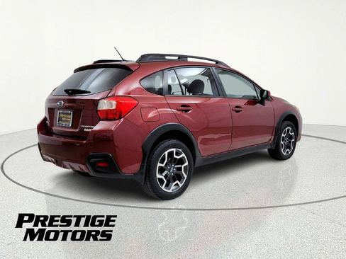 Used 2017 Subaru Crosstrek 2.0i Premium AWD/4WD image 8