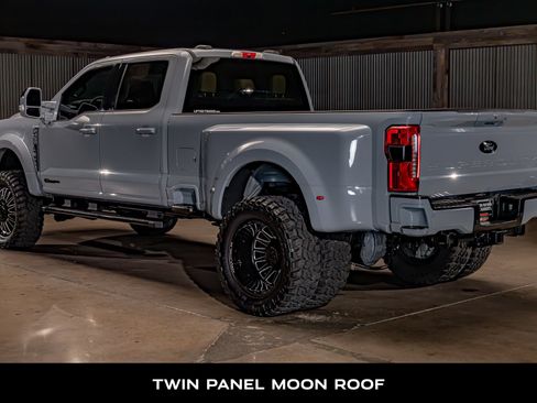 Used 2025 Ford F450 Lariat w/ FX4 Off-Road Package AWD/4WD image 6