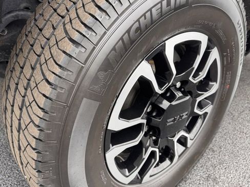 Used 2015 GMC Sierra 2500 Denali w/ Duramax Plus Package image 31