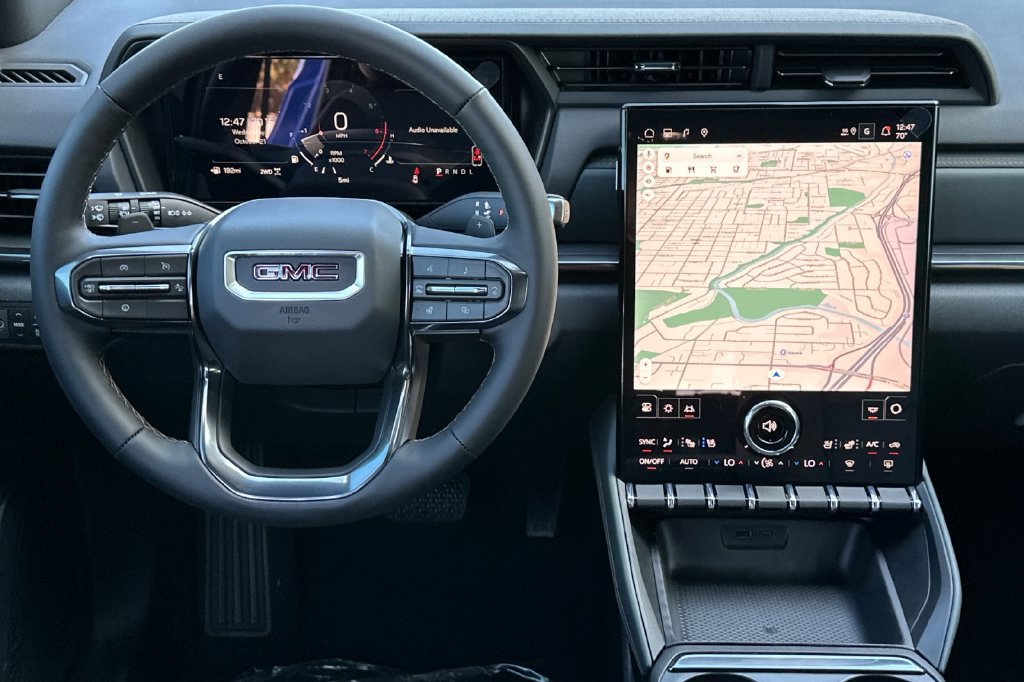 New 2027 GMC Terrain AT4 w/ Convenience Package III AWD/4WD image 17