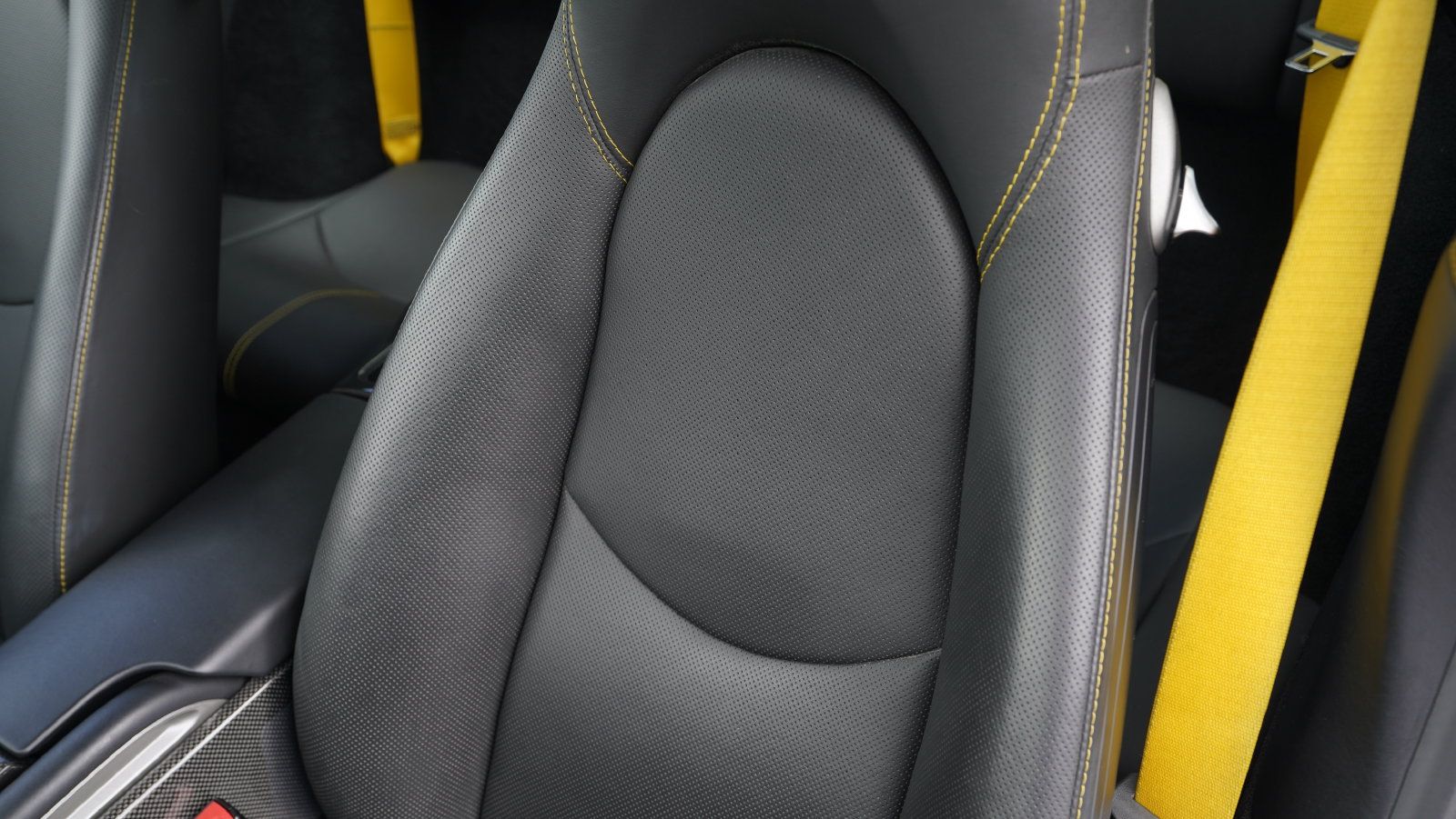 Used 2013 Porsche 911 Turbo S AWD/4WD image 30