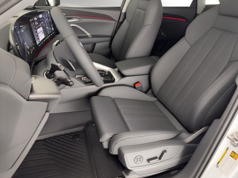 New 2026 Audi Q5 Premium Plus image 5