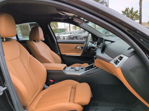 Used 2025 BMW 330i Sedan w/ M Sport Package image 33