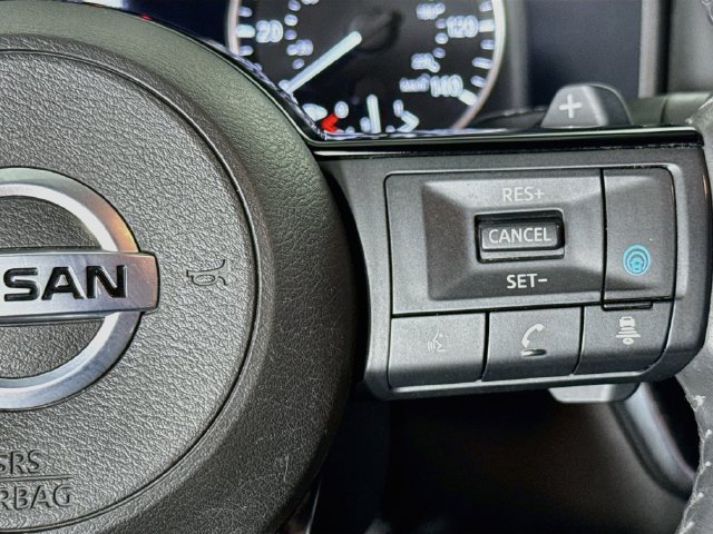 Used 2021 Nissan Rogue SL FWD image 12