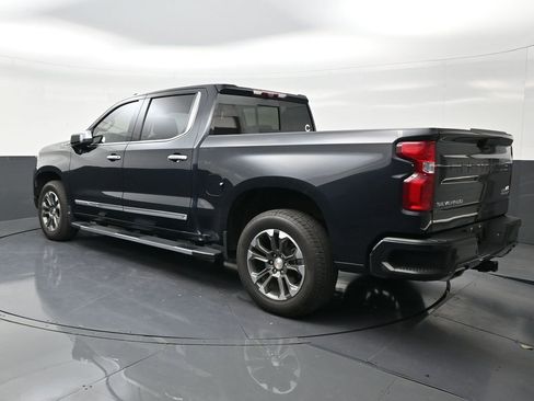 Used 2023 Chevrolet Silverado 1500 High Country w/ Technology Package RWD image 3