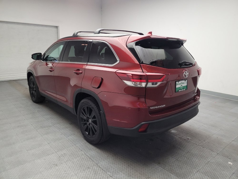 Used 2019 Toyota Highlander SE AWD/4WD image 5