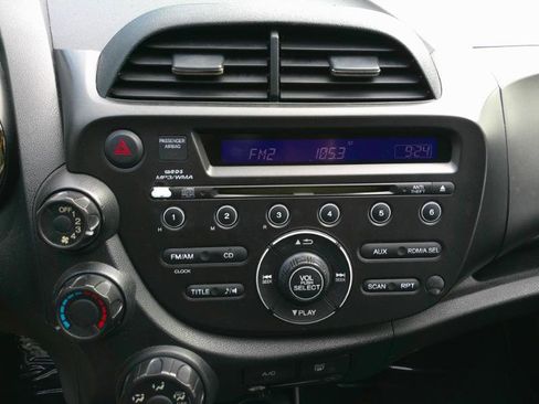 Used 2012 Honda Fit Sport image 16