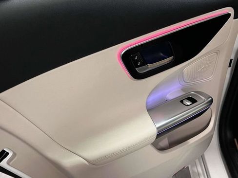 Used 2023 Mercedes-Benz C 300 4MATIC Sedan image 11