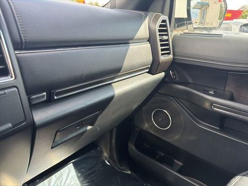 Used 2021 Ford Expedition Limited AWD/4WD image 58