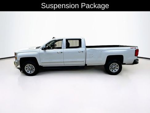 Used 2019 Chevrolet Silverado 2500 LTZ w/ Duramax Plus Package AWD/4WD image 5