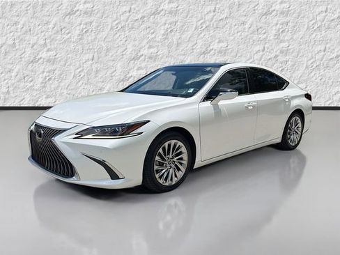 Used 2020 Lexus ES 350 Ultra Luxury w/ Accessory Package 2 FWD image 7