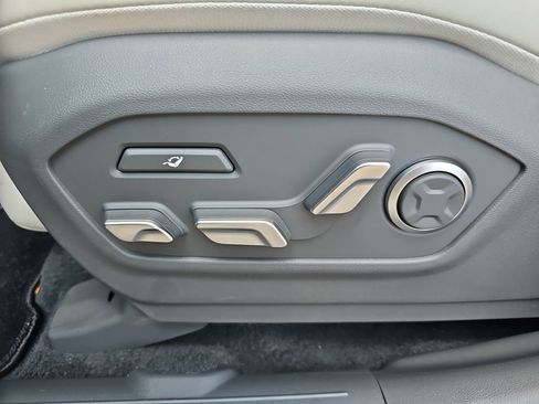 New 2025 Hyundai Santa Fe Calligraphy FWD image 19