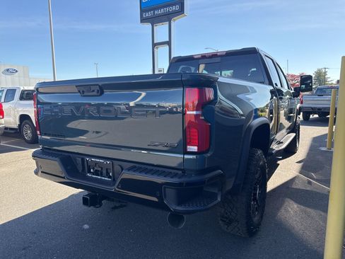 New 2026 Chevrolet Silverado 2500 ZR2 w/ LPO, Dark Essentials Package AWD/4WD image 6