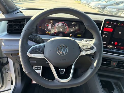 New 2026 Volkswagen Tiguan SE R-Line FWD image 26