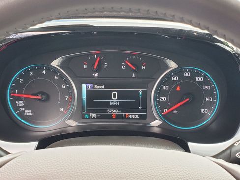 Used 2019 Chevrolet Traverse LT FWD image 18